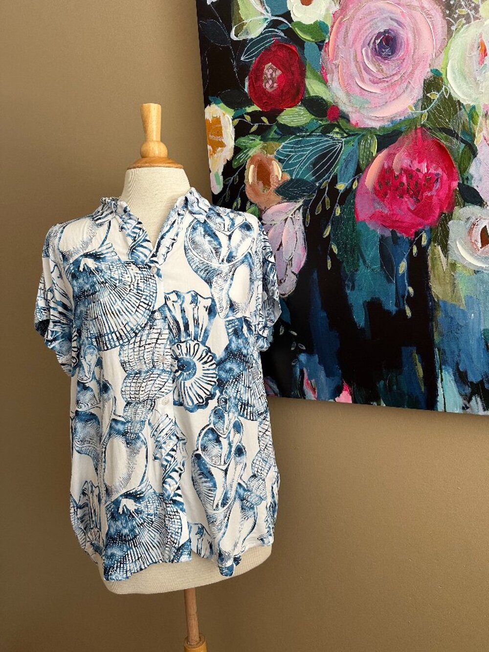 Jane Delancey Blue Seashell Print Button Front Blouse Medium 100% Rayon Coastal